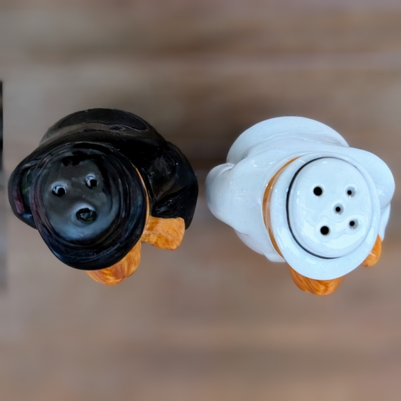 Camel Joe Vintage Salt & Pepper Shakers - Picture 4 of 6